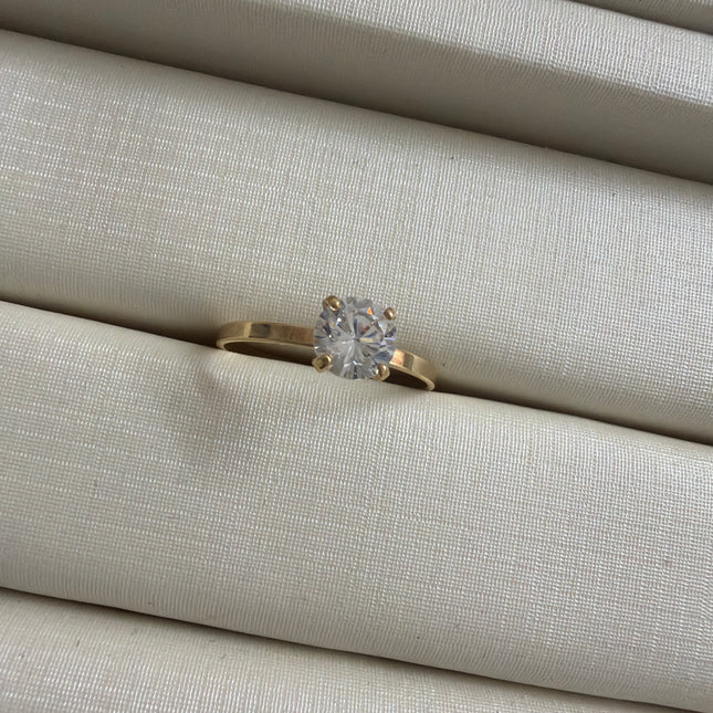 Anel solitario zirc 4mm aro liso 6.5