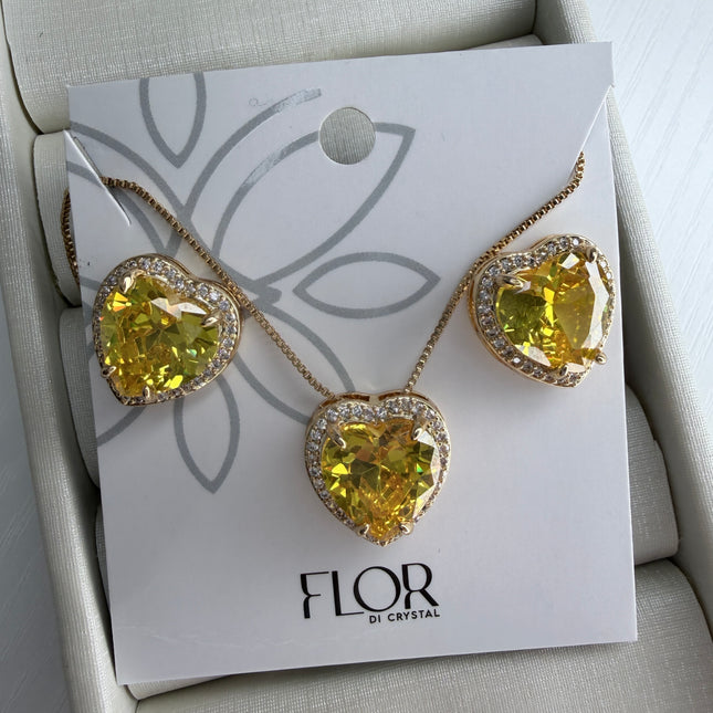 Conjunto coracao amarelo cravejado 14mm em zirconi