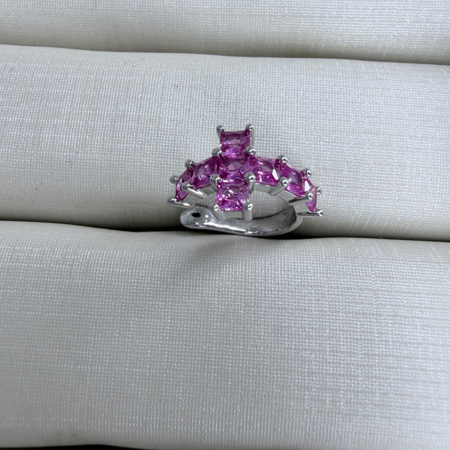 Piercing fake cruz em zircônia pink