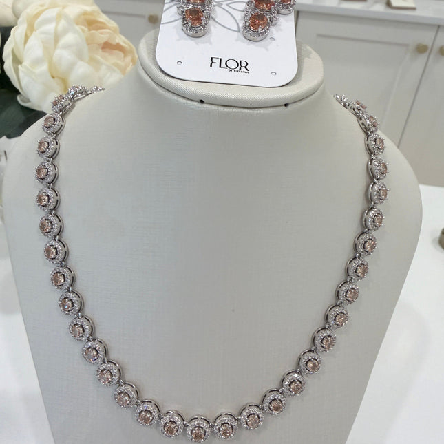 Riviera morganita com halo cravejado em zircônia e brinco earcuff