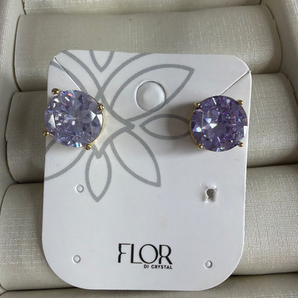Brinco 10mm lilac piercing fake cravejado 
