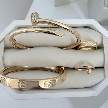 Kit braceletes anéis parafuso prego ouro