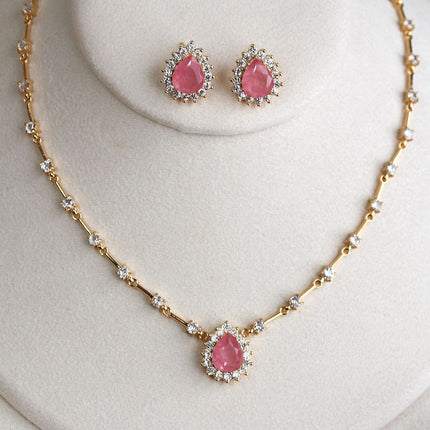 Conjunto colar brincos pedra rosa gota folheado
