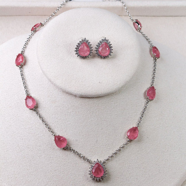 Conjunto colar brincos pedra rosa gota
