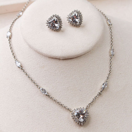 Conjunto colar brincos coração cristal