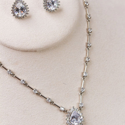 Conjunto colar brincos gota cristal