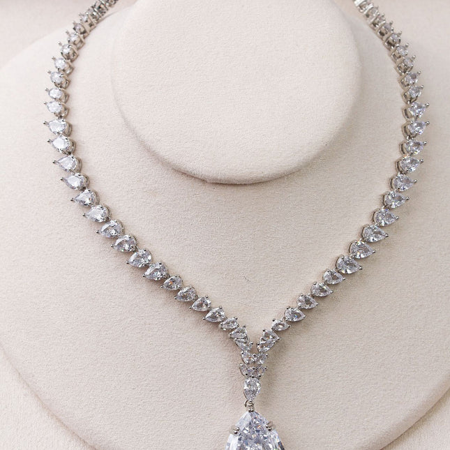 Maxi colar cascata gota cristal