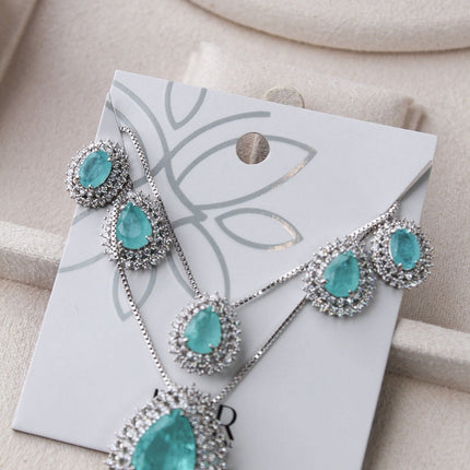 Conjunto colar brincos gota turquesa halo