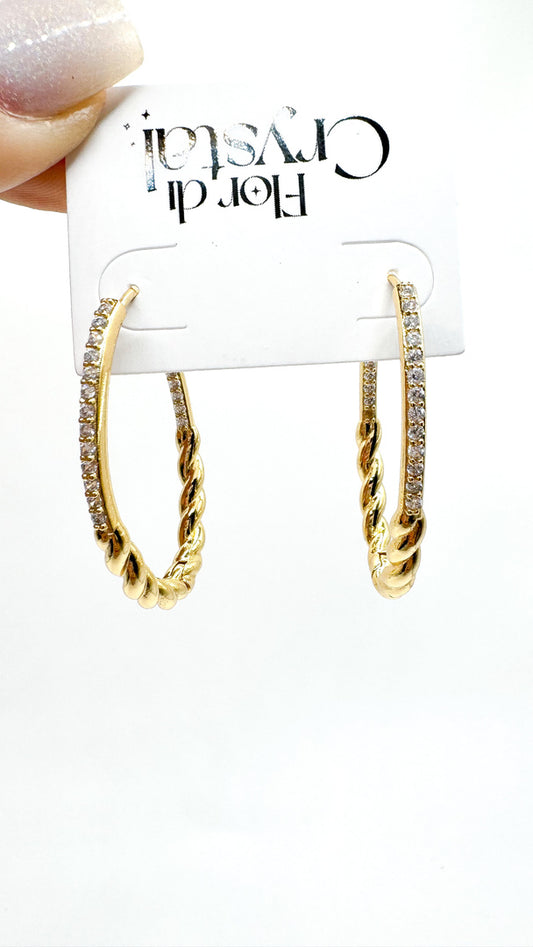 Brinco - Argola cravejada oval -grande