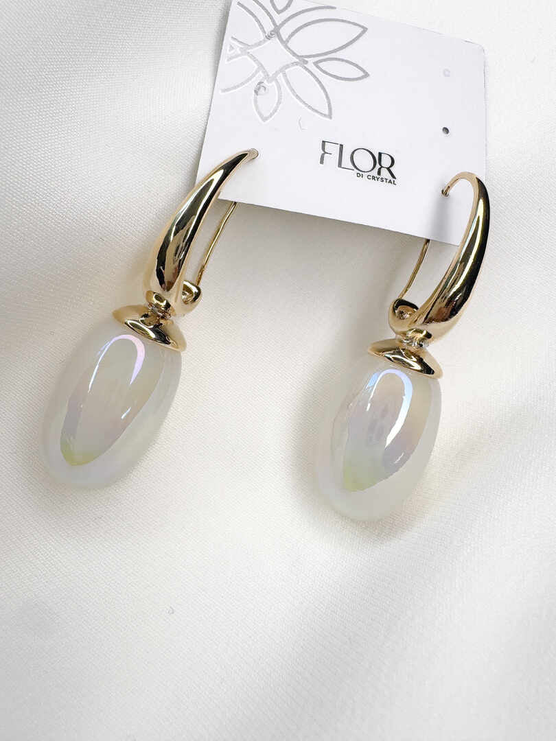 Brinco de argola em perola  Alongada DOURADO