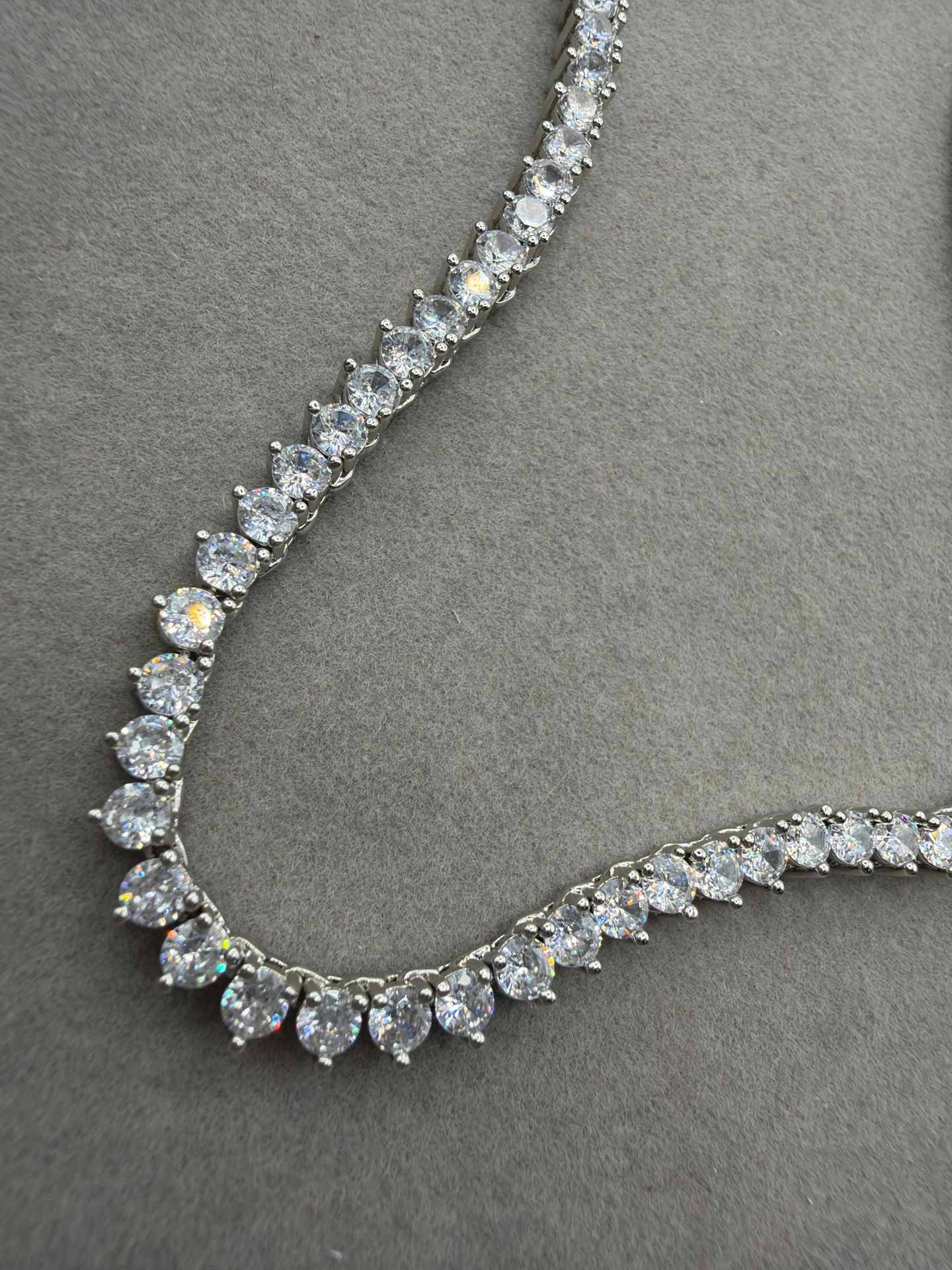 Rivieira 4mm crystal - 16inches