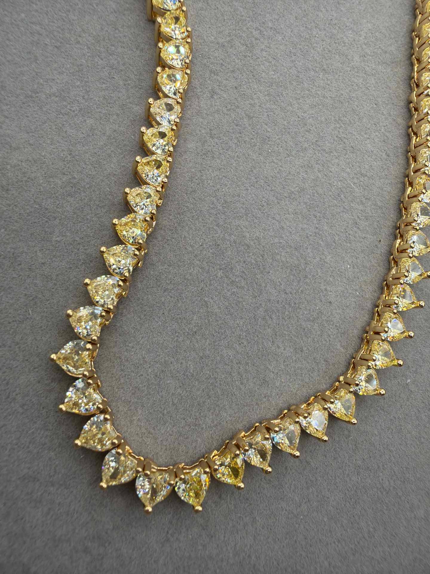Rivieira de coracao 4mm Amarelo Manteiga 18k - 40cm