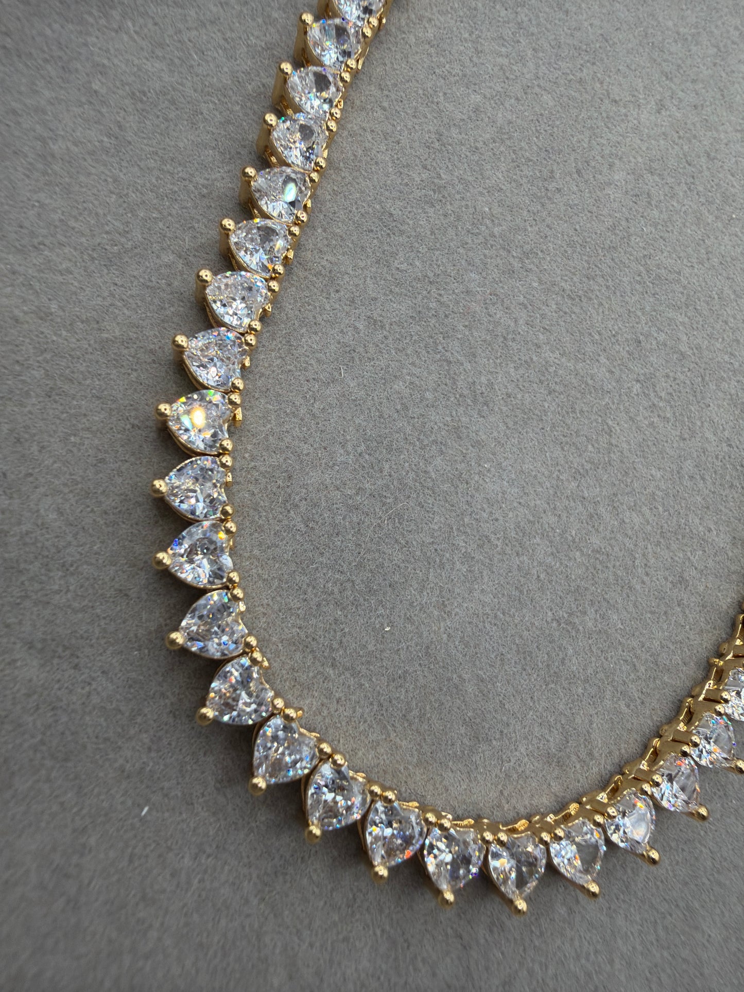 Colar - Rivieira de coracao 4mm Cristal 18k - 40cm