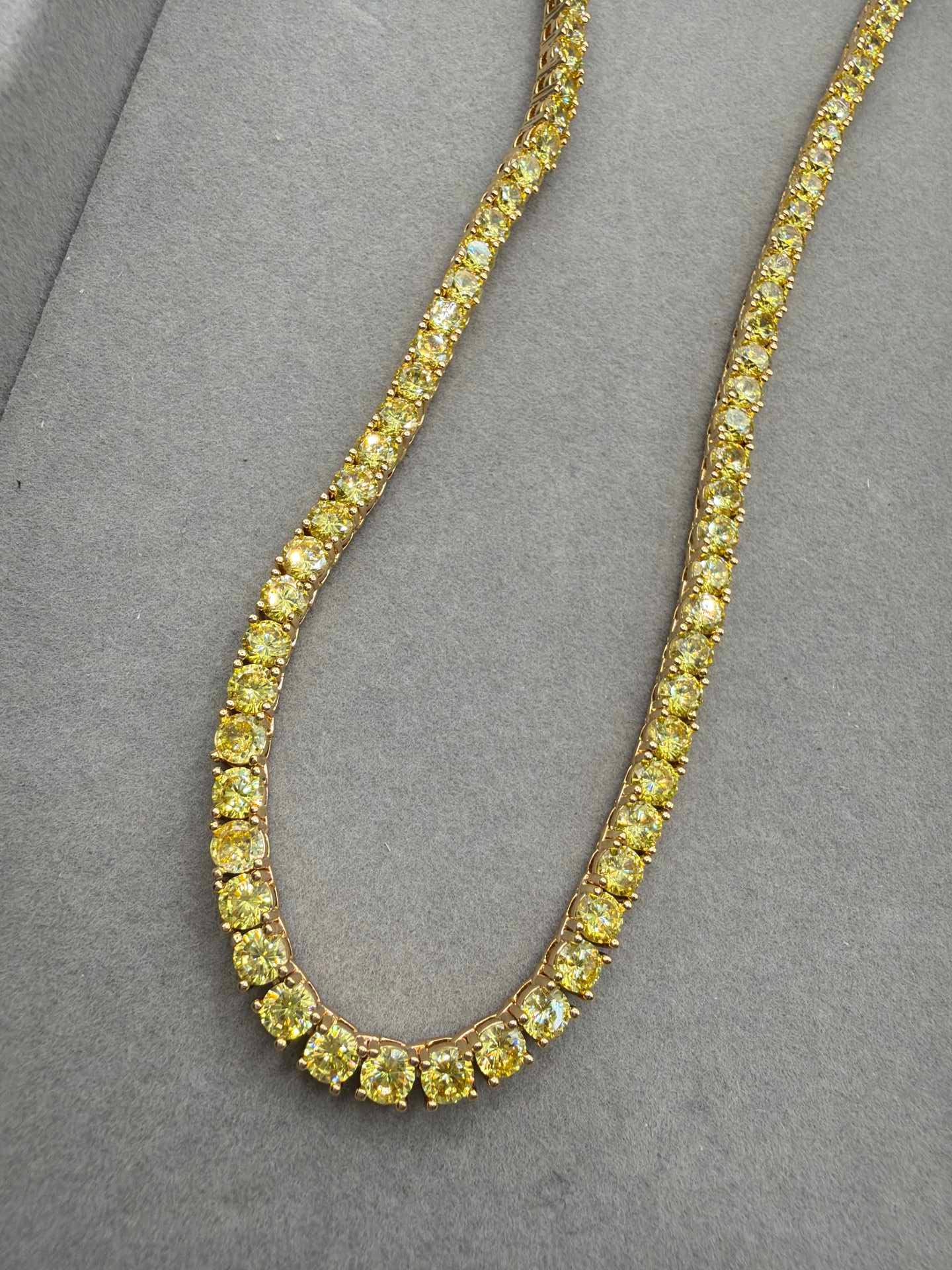 Rivieira 4mm 4 pontas Yellow  - 40cm