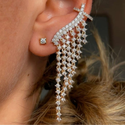 Brinco Earcuff cascata Luxo Cravejado