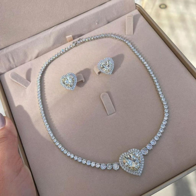 Tennis chain and earing set with large heart 