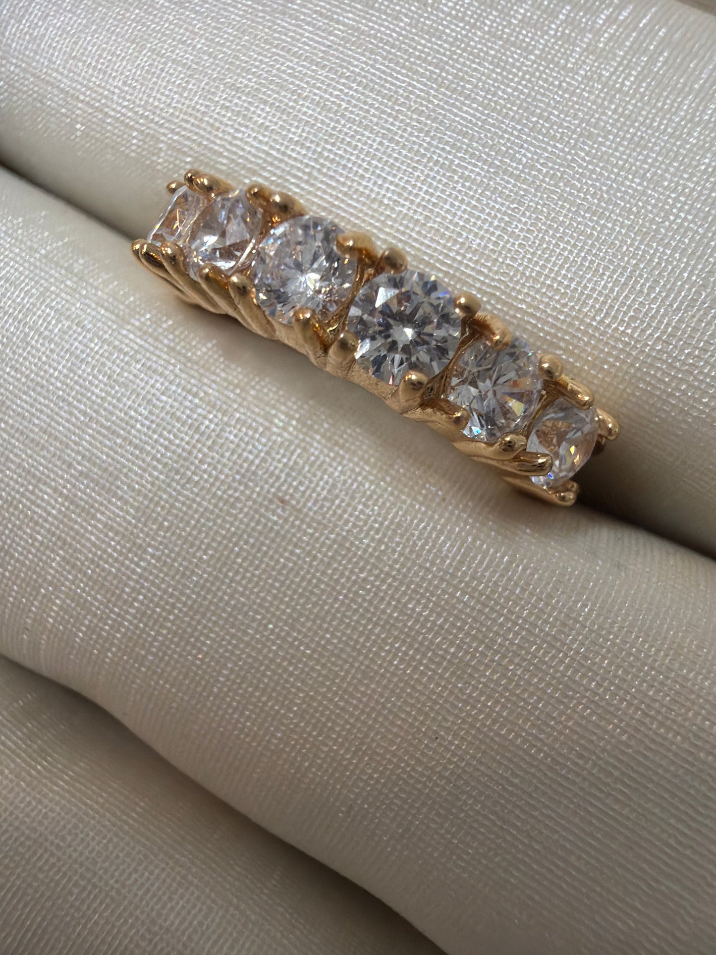 Anel - Anel meia aparador Cravejado 4 pontas