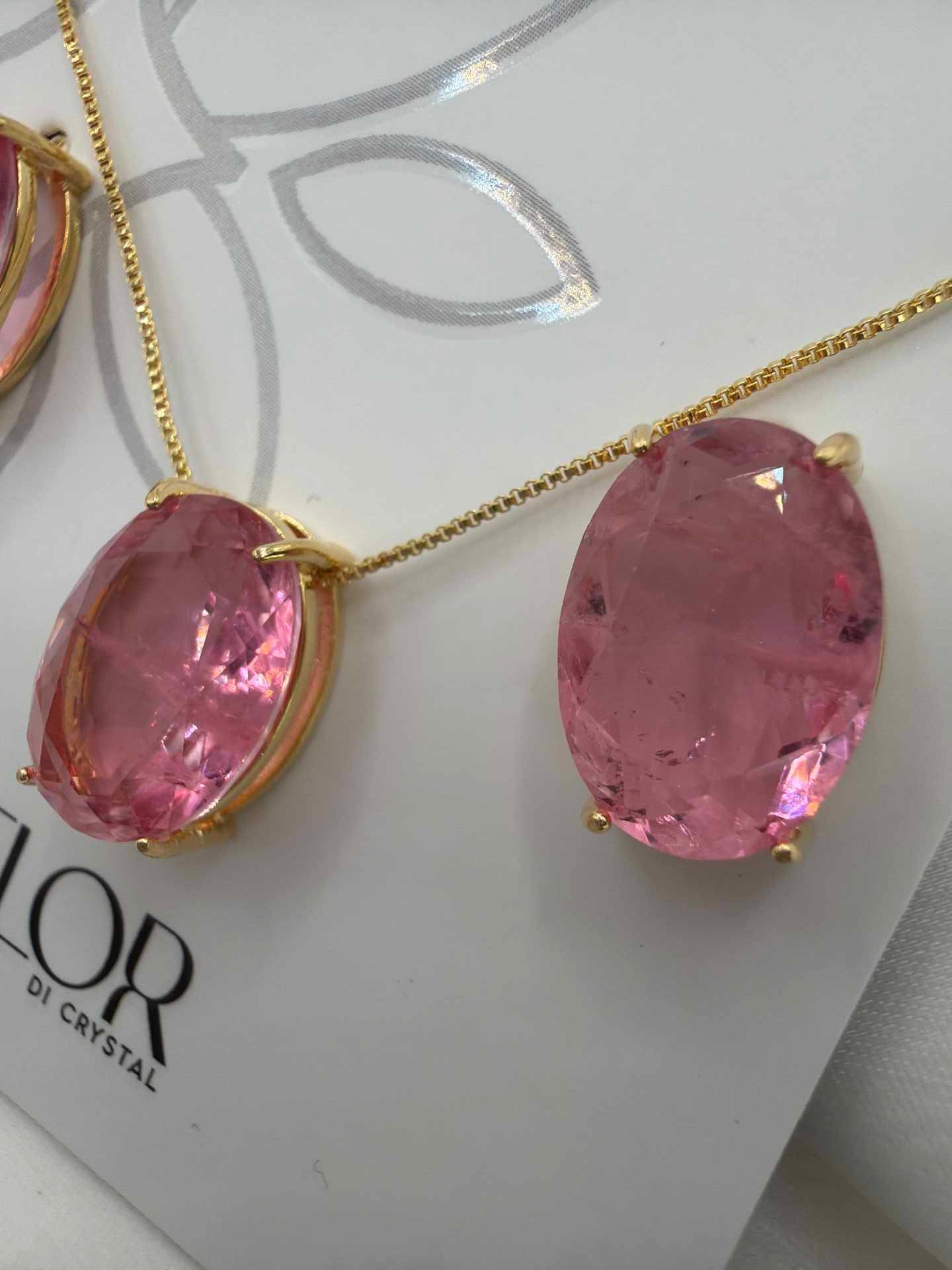Large Elegant oval Fusion Pink color set earings and necklace 