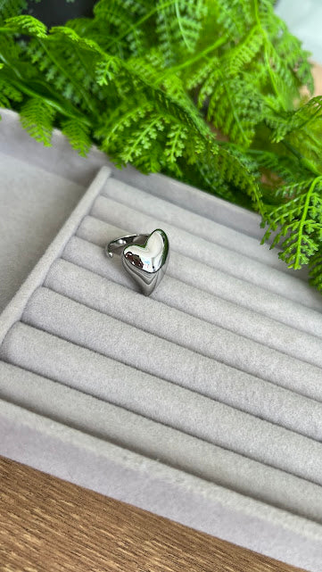 Maxi Heart Adjustable Stainless Steel Statement Ri