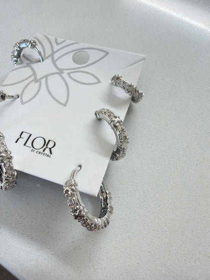 Thin hoops trio in X patern 