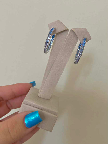 Brinco argola Cravejada Ice blue