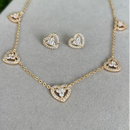 Conjunto corações cravejado 
