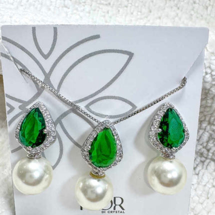 conjunto de Gota cravejado e zirconia Verde esmera