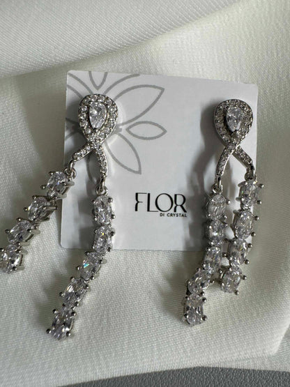 Brinco gota com cascata Cde zirconias crystal -luxo