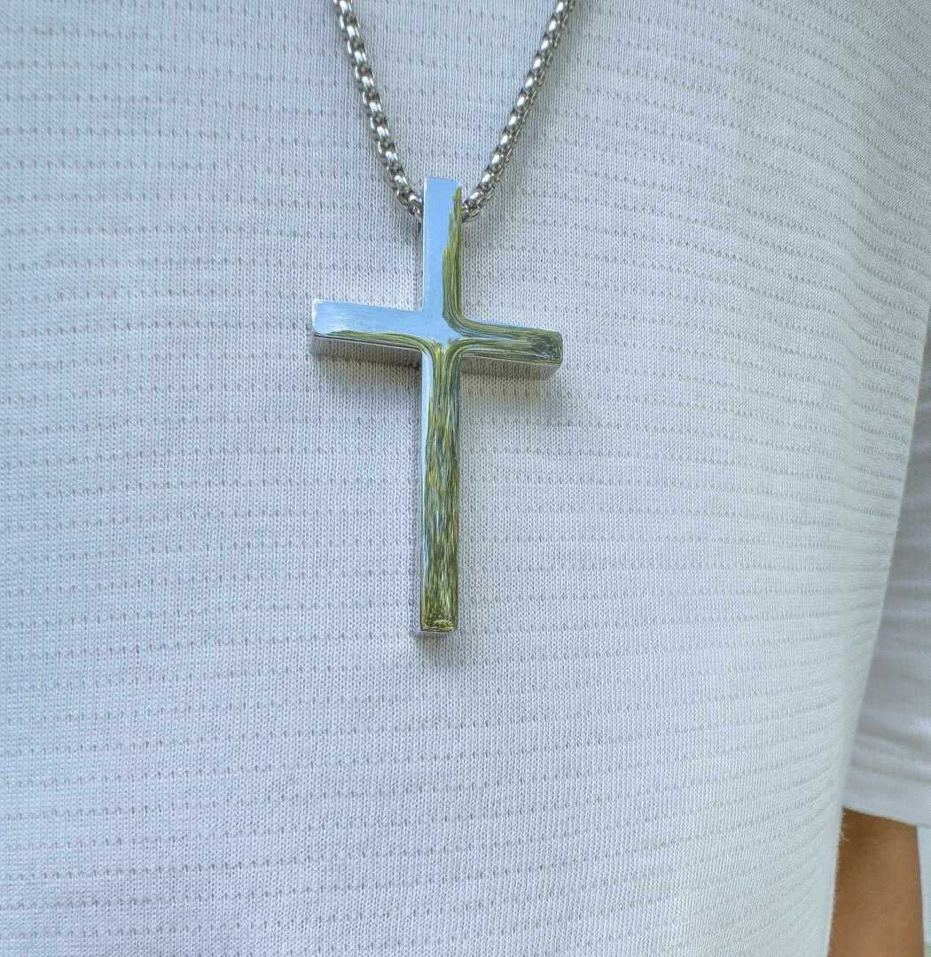 Colar - corrente veneziana com pingente de Cruz