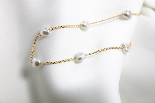 Pulseira - Pulseira de corrente com perolas de coracao