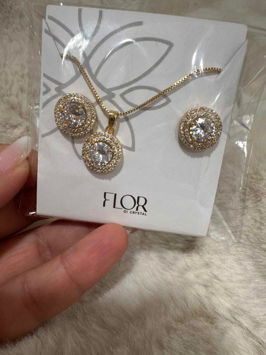 Conjunto - Conjunto de ponto de luz cravejado e Zirconia redonda