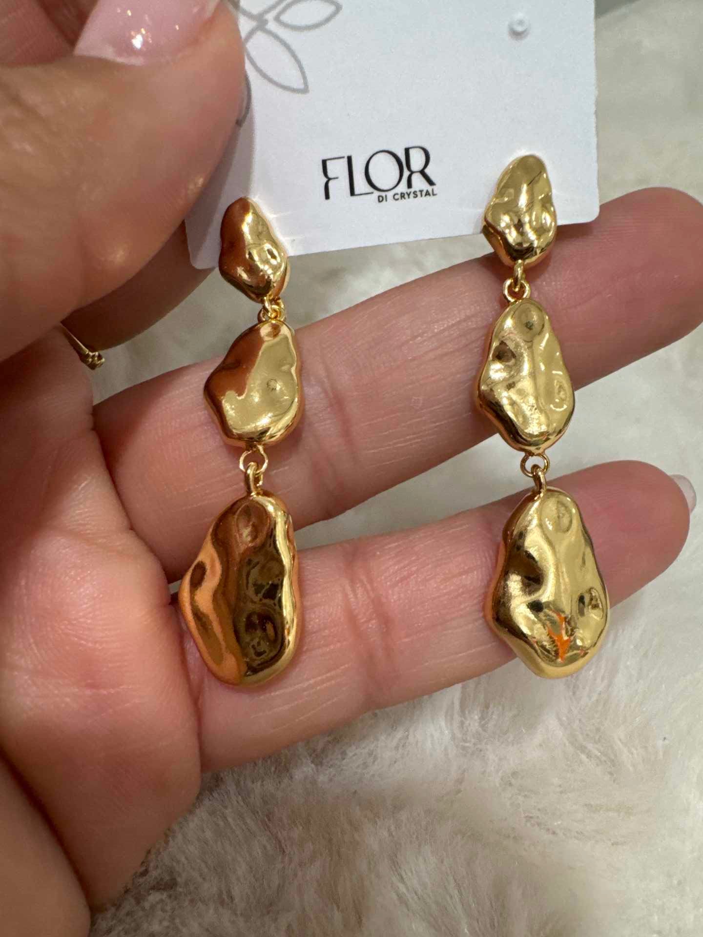 Brinco - brinco martelado alongado